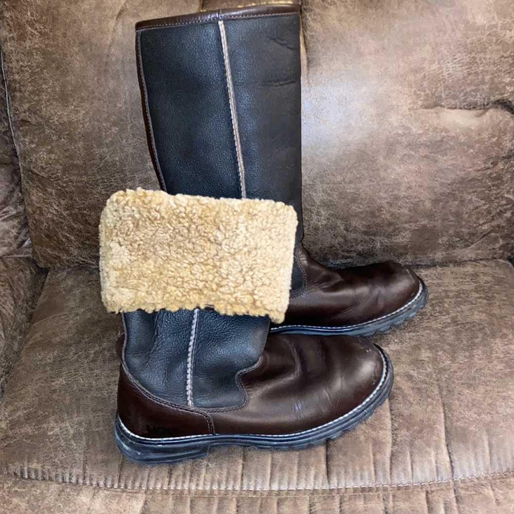 UGG Brooks Tall Water-resistant Leather  Shearling Lined Womens Boots